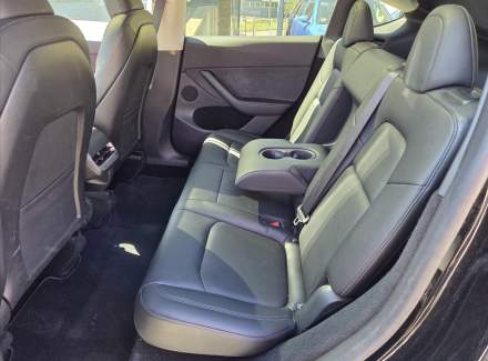 Tesla - Model Y
