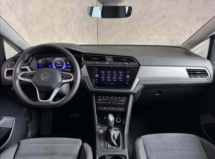 Volkswagen - Touran