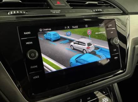 Volkswagen - Touran