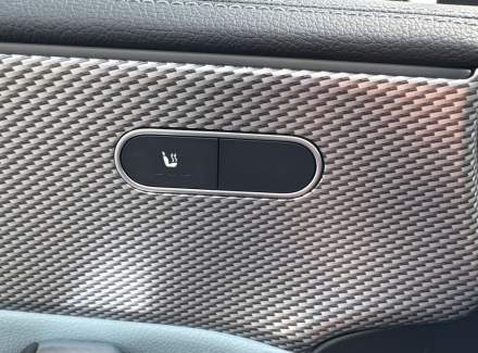 Mercedes-Benz - CLA