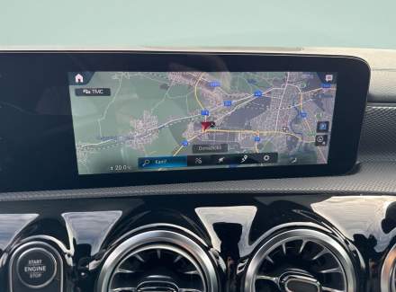Mercedes-Benz - CLA