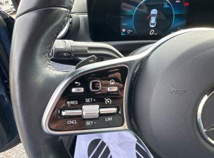 Mercedes-Benz - CLA