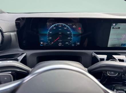 Mercedes-Benz - CLA