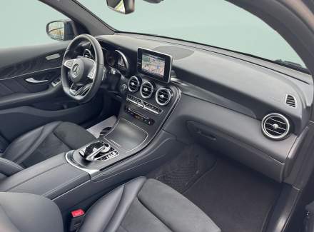 Mercedes-Benz - GLC