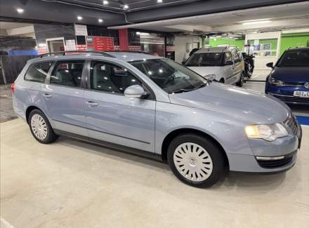 Volkswagen - Passat