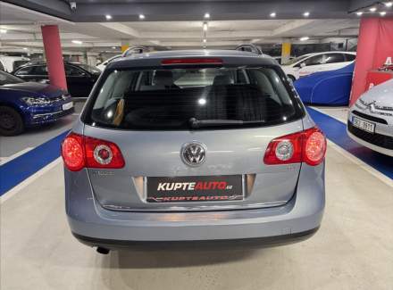 Volkswagen - Passat