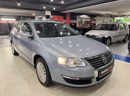 Volkswagen - Passat
