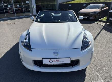 Nissan - 370Z