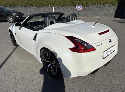 Nissan - 370Z