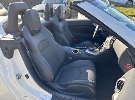 Nissan - 370Z
