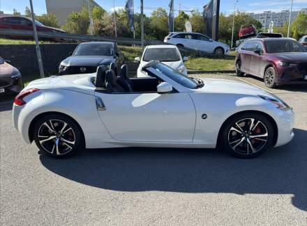 Nissan - 370Z