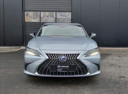 Lexus - ES