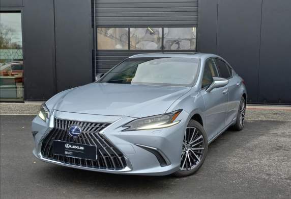 Lexus - ES