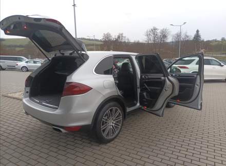 Porsche - Cayenne
