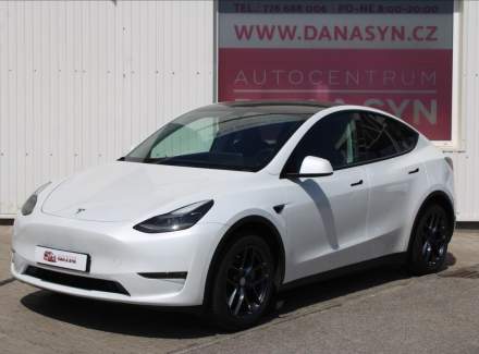 Tesla - Model Y