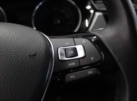 Volkswagen - Touran