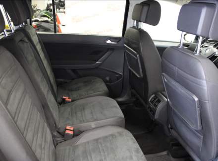 Volkswagen - Touran
