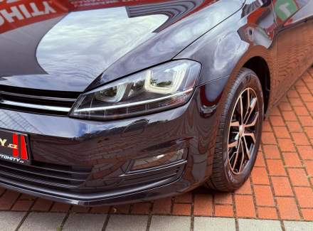 Volkswagen - Golf