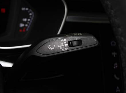 Audi - Q3