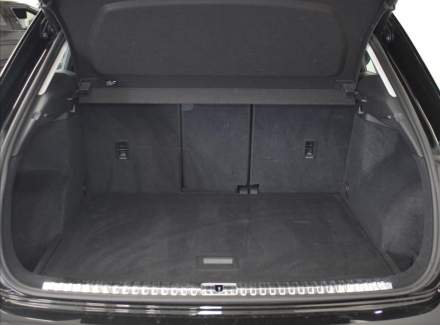 Audi - Q3