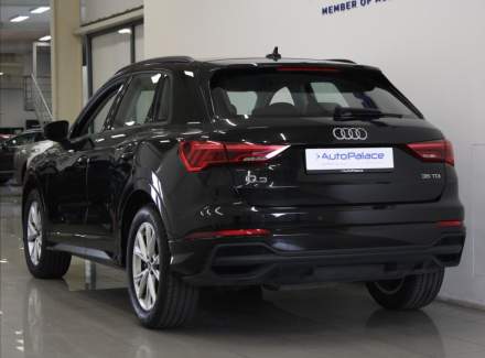 Audi - Q3