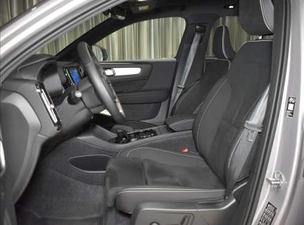 Volvo - XC40