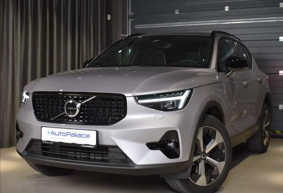 Volvo - XC40
