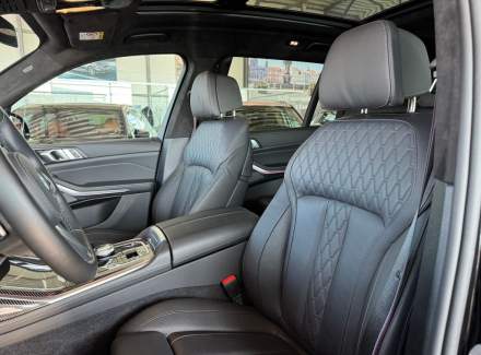 BMW - X7