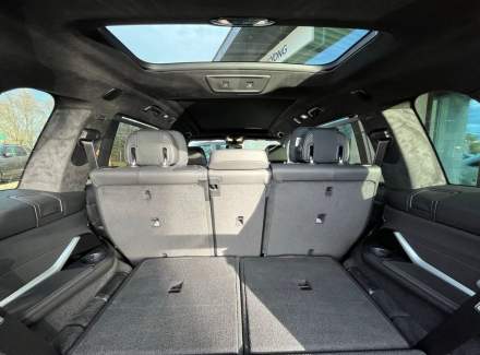 BMW - X7