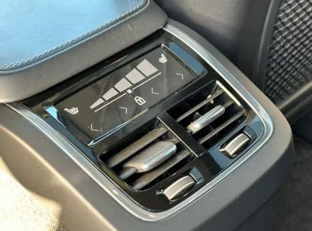 Volvo - XC90