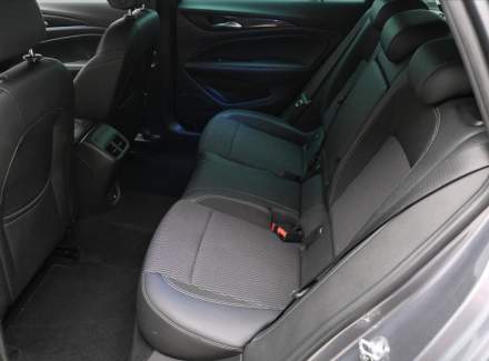 Opel - Insignia