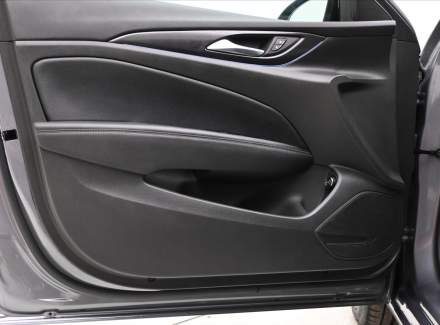 Opel - Insignia