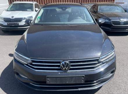 Volkswagen - Passat