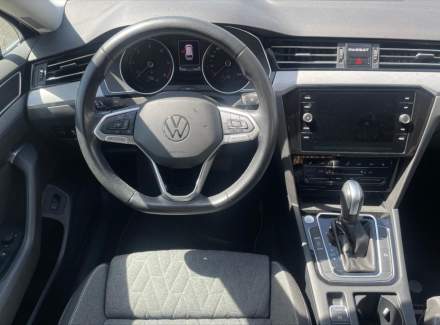 Volkswagen - Passat