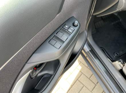 Toyota - Yaris Cross