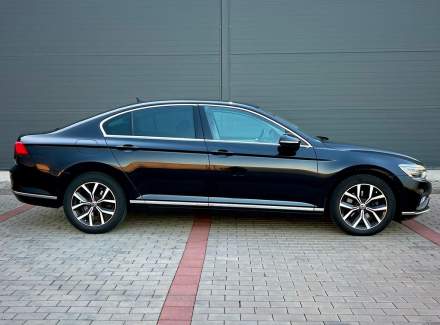 Volkswagen - Passat