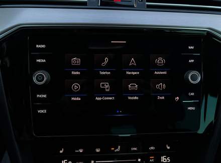 Volkswagen - Passat