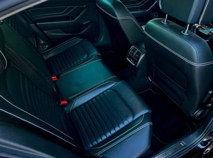 Volkswagen - Passat