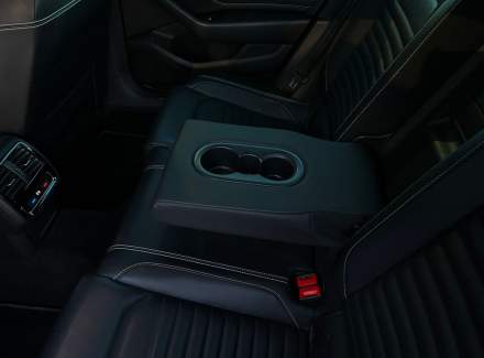 Volkswagen - Passat
