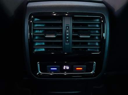 Volkswagen - Passat