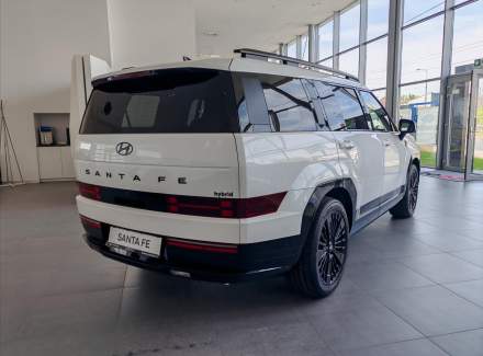 Hyundai - Santa FE