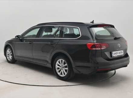 Volkswagen - Passat