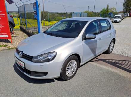 Volkswagen - Golf