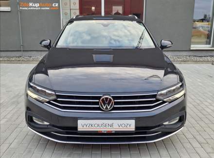 Volkswagen - Passat