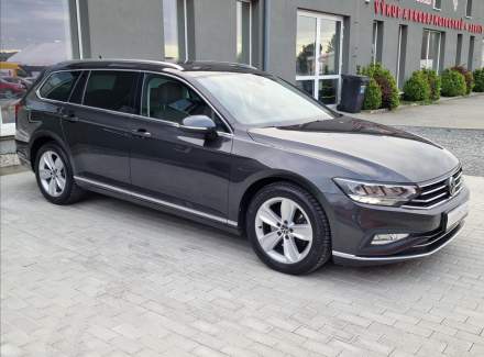 Volkswagen - Passat