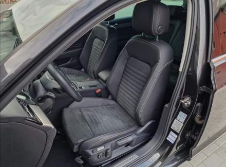 Volkswagen - Passat