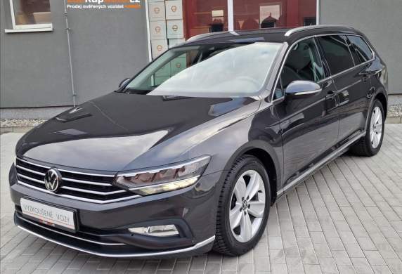 Volkswagen - Passat