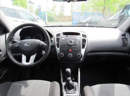 Kia - Cee'd
