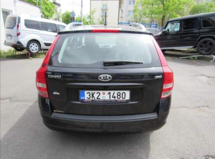 Kia - Cee'd