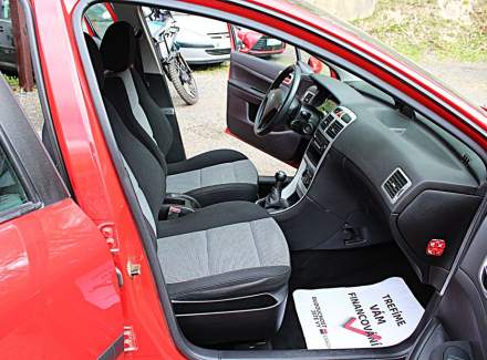 Peugeot - 307